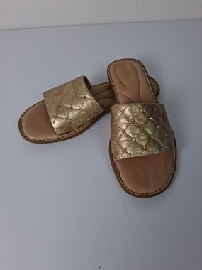 Born Brucite Quilted Studded Metallic Slide Sandals Size 8 Comfort Classy